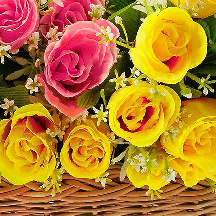 Comanda Cos Cu 25 De Trandafiri Roz Si Galbeni Florarie Online