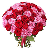 Buchet din 55 de trandafiri rosii si roz
